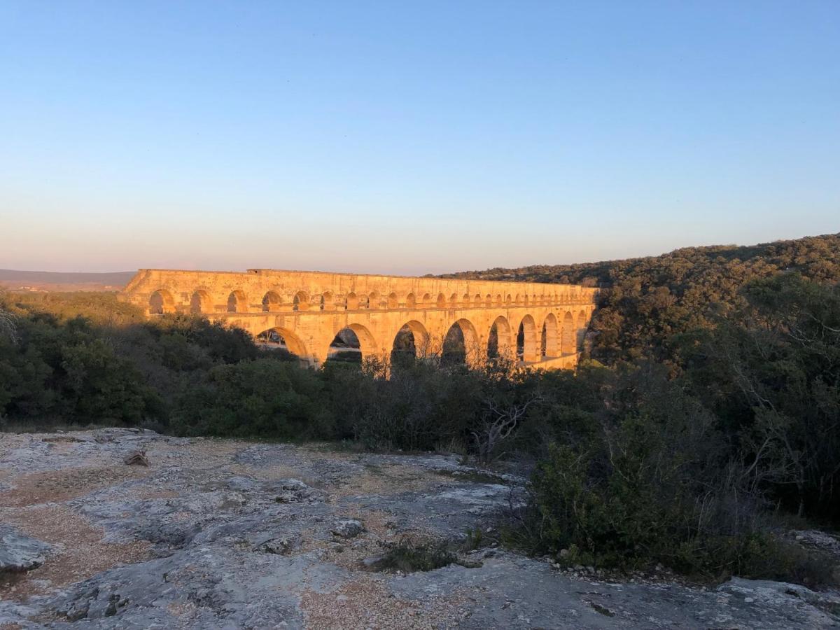 Le Patio Du Murier Vers Pont du Gard Exteriér fotografie